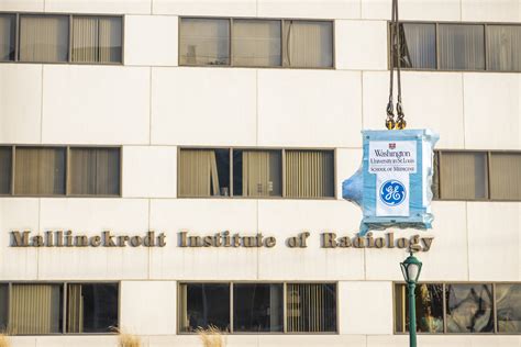 Institute of Radiology .